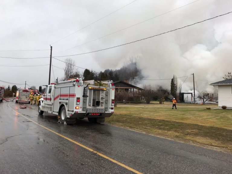 Garage fire in Ootischenia