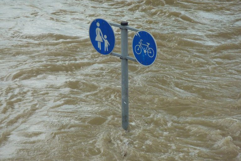 One Person Dead in Fort McMurray Flooding