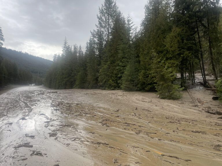 UPDATED: Highway 3 open to single-lane traffic near Christina Lake