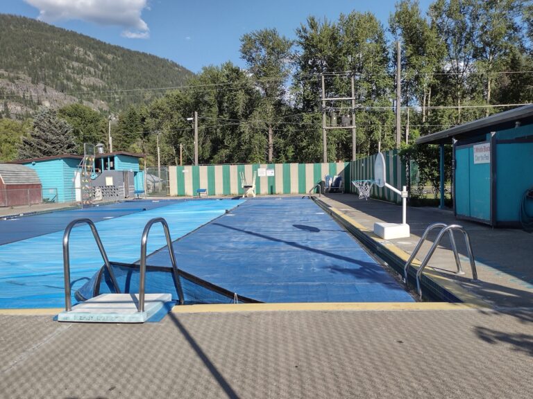 Salmo Pool opening day pushed back