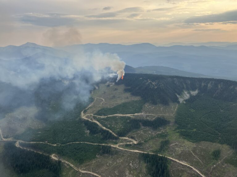 Mount Neptune wildfire, near Rossland