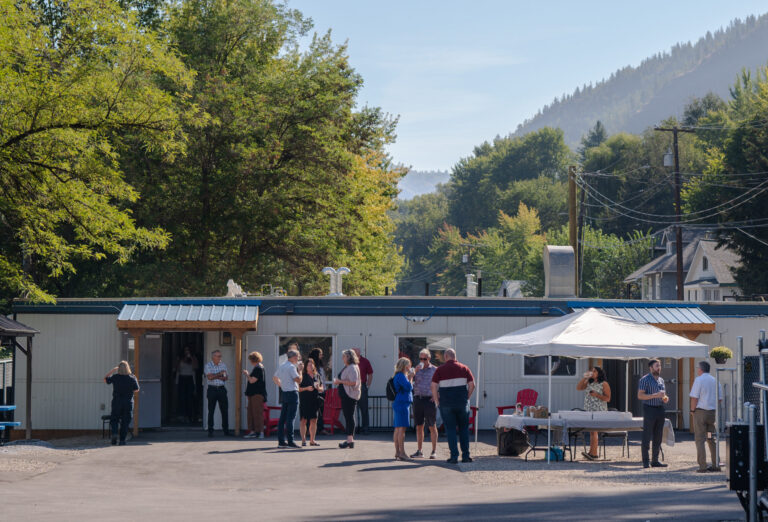 Trail’s La Niña Shelter opens; Mayor Jones calls for more support