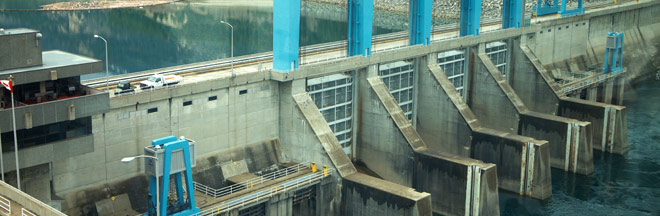 Arrow flow change and navigation lock closure at Hugh Keenleyside